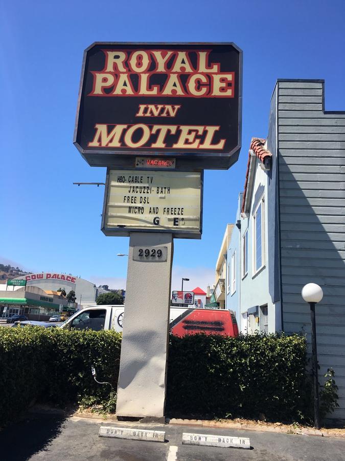 Royal Palace Inn Дейли Сити Екстериор снимка
